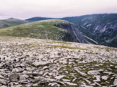 Broad Cairn, 998m Munro in Cairngorms