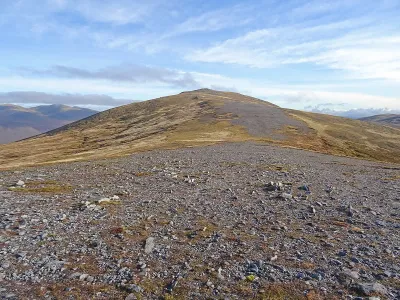 Carn nan Gobhar (Loch Mullardoch), 992m Munro in Loch Ness