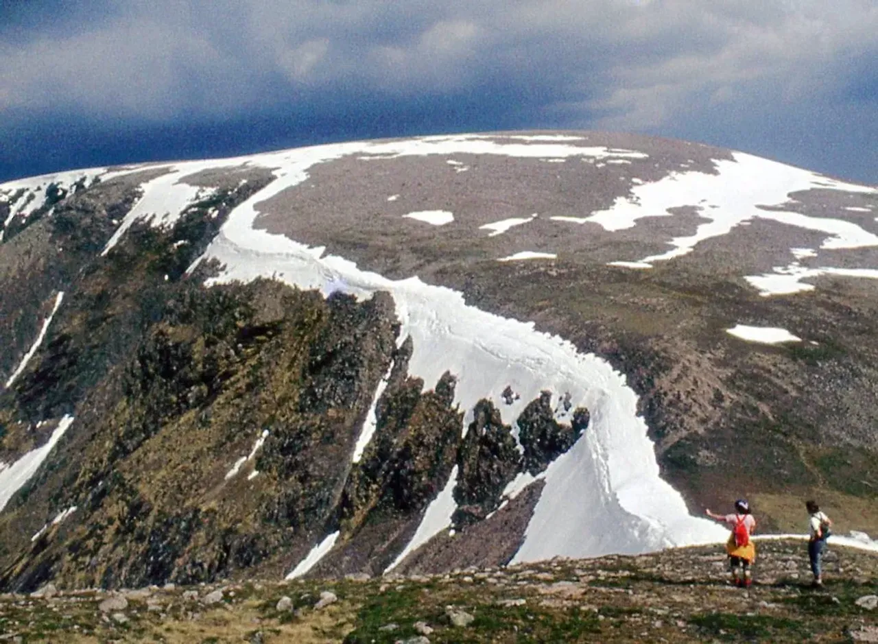 View of Beinn Bhrotain (1157m), Cairngorms, Scotland