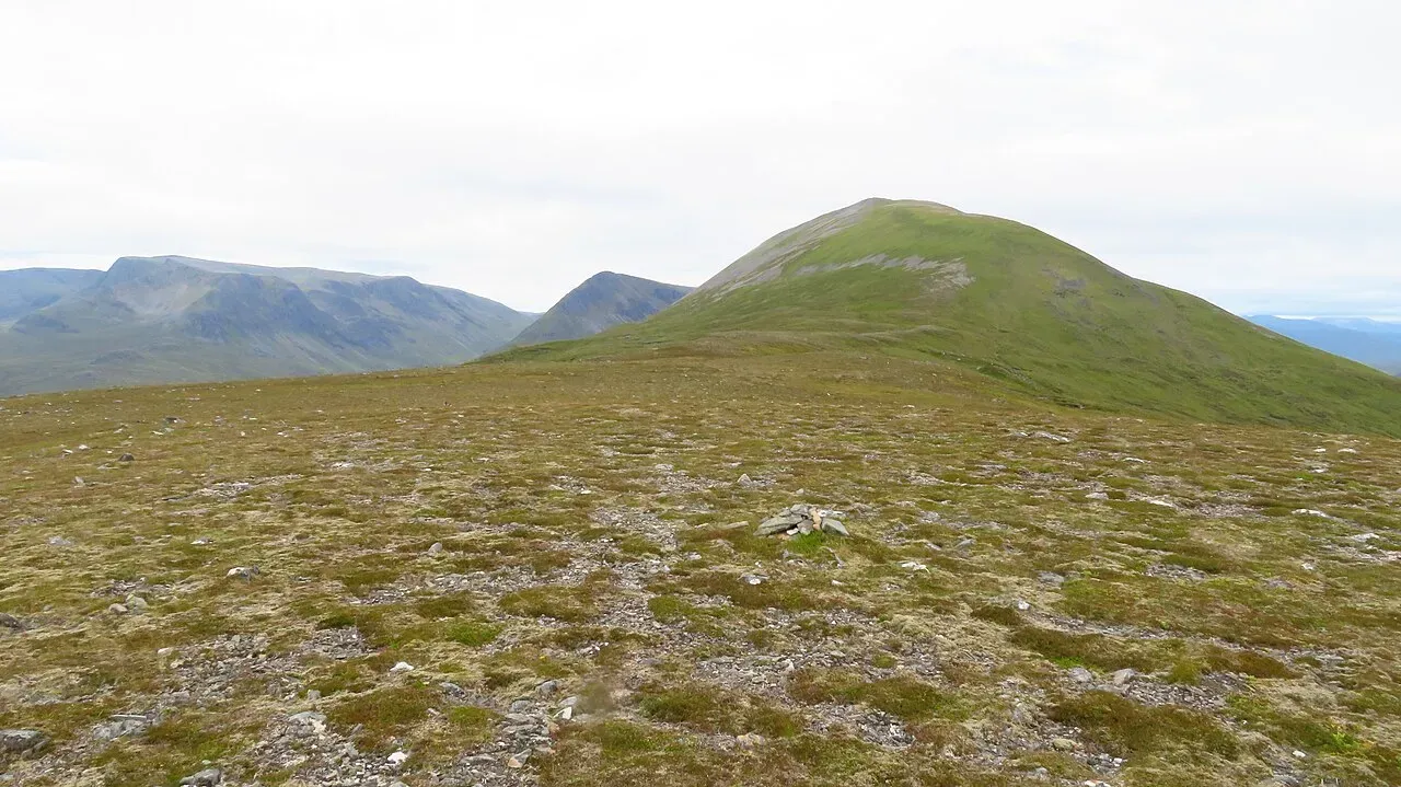 View of Carn Dearg (Loch Pattack) (1034m), Cairngorms, Scotland