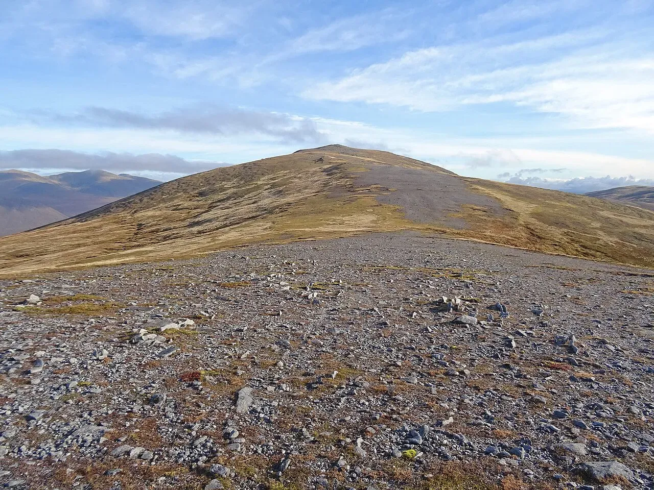 View of Carn nan Gobhar (Loch Mullardoch) (992m), Loch Ness, Scotland